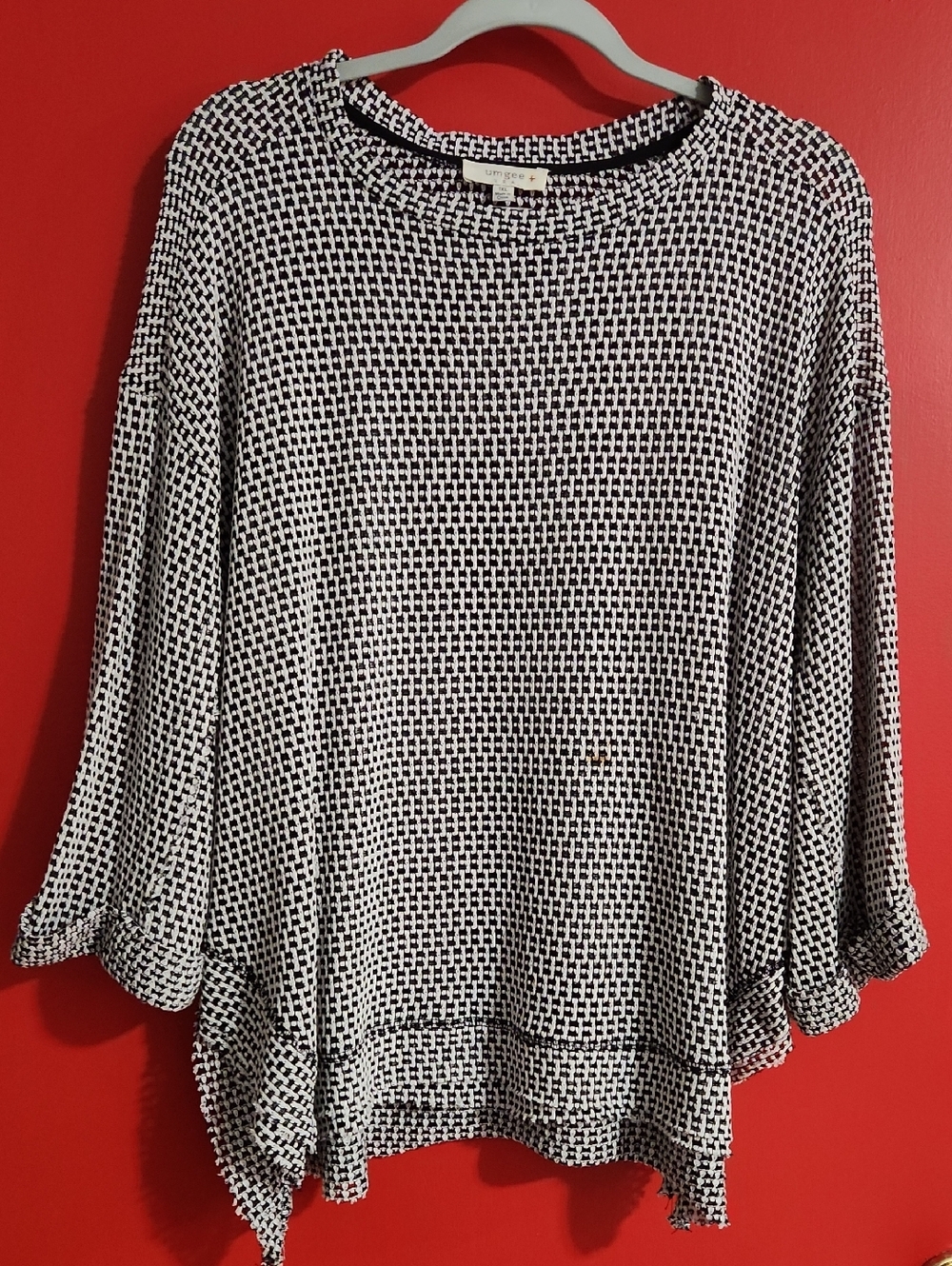 XL Umgee Black and White Printed Tunic Top